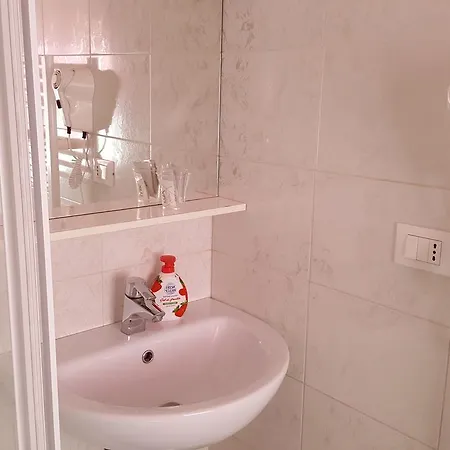 بيت ضيافة Ca Moderna/moderno 3*