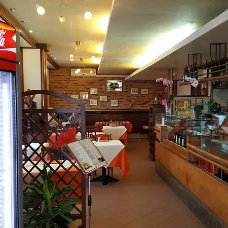 Ca Moderna/moderno 3* ميستر