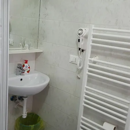 Ca Moderna/moderno 3* ميستر